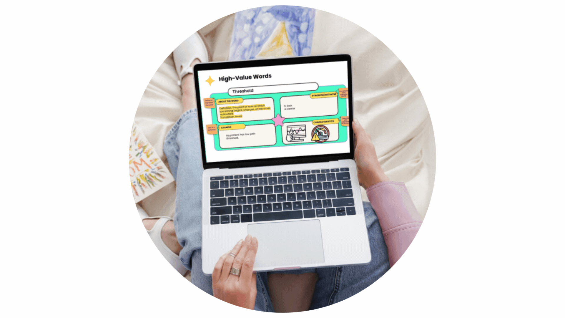 Aluna estudando com o template High-Value Words no notebook